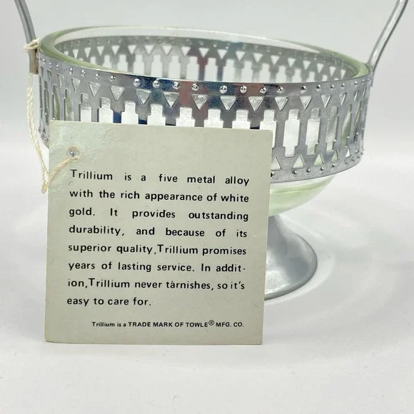 Trillium Vintage MCM Glass Nut Candy Dish Silver Tone Metal Basket OS Silver - Picture 7 of 10